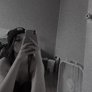 Meet your Posher, Maiya